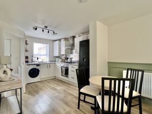 Kitchen / Dining- click for photo gallery